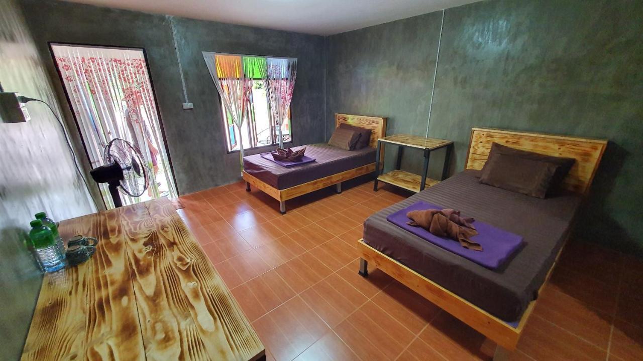 Moonshine Resort Chumphon Ngoại thất bức ảnh